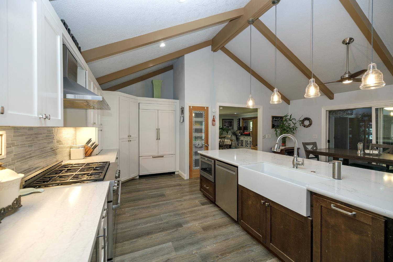 404 W Rumble Rd, Modesto, CA 95350