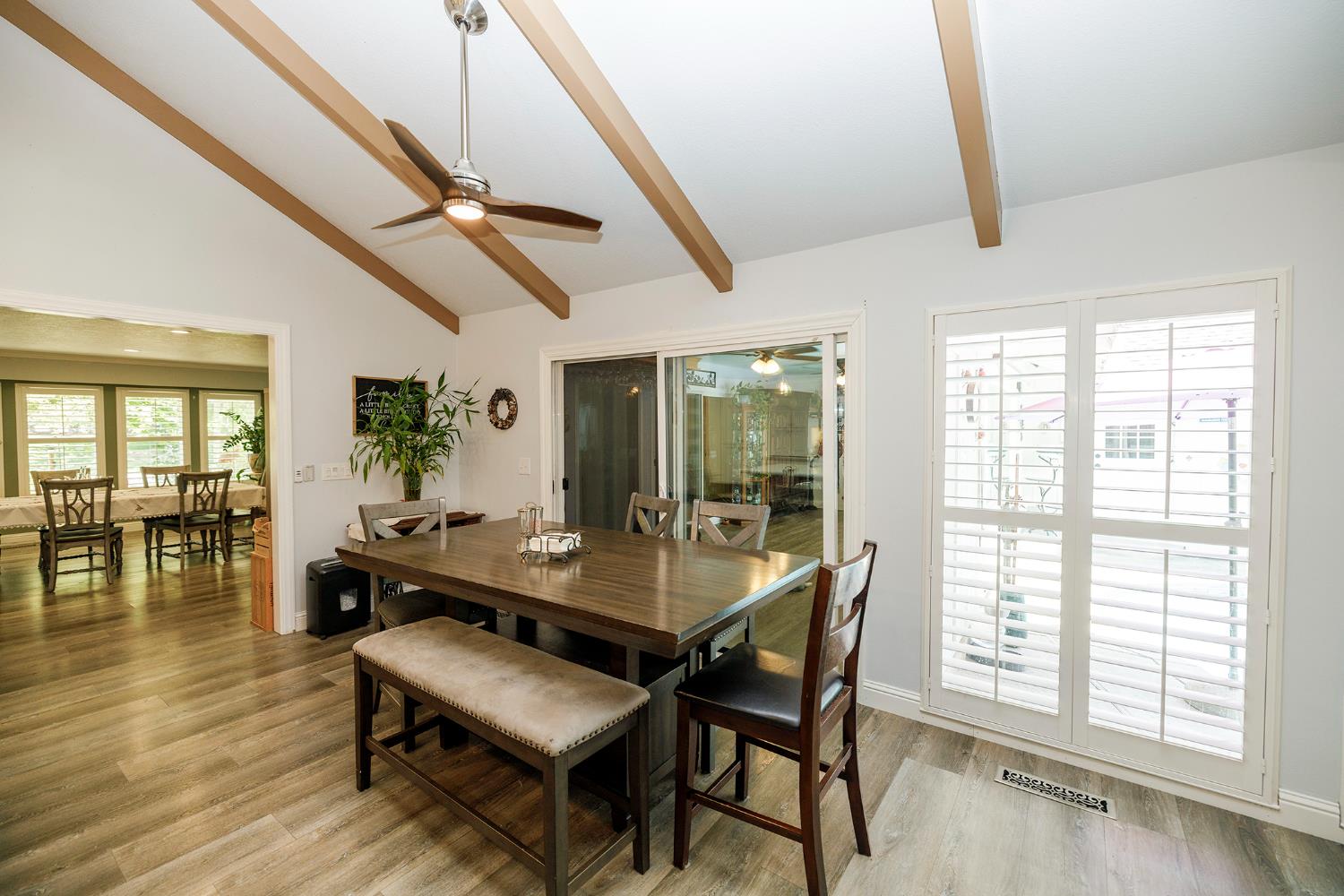 404 W Rumble Rd, Modesto, CA 95350