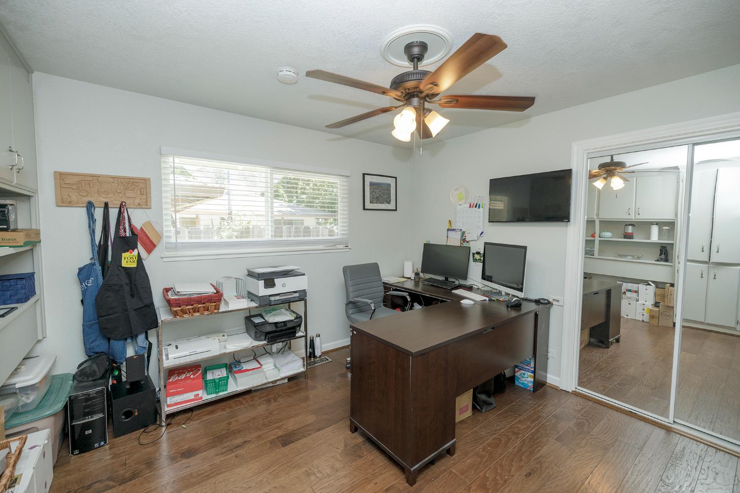 404 W Rumble Rd, Modesto, CA 95350