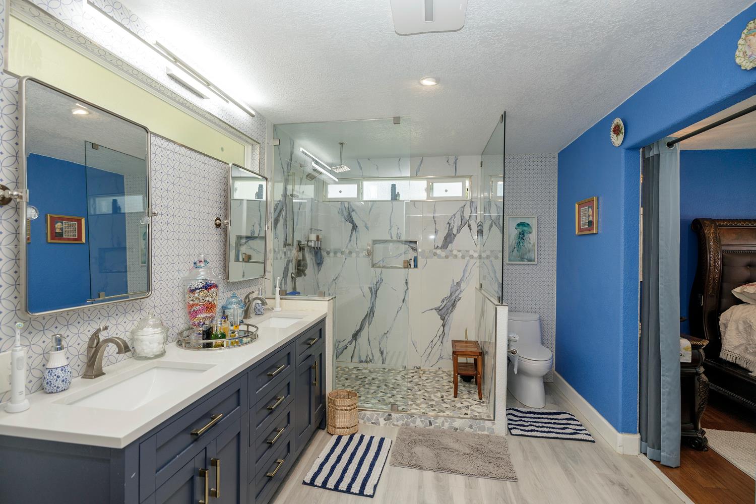 404 W Rumble Rd, Modesto, CA 95350