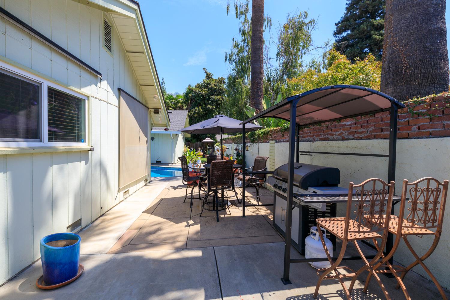 404 W Rumble Rd, Modesto, CA 95350