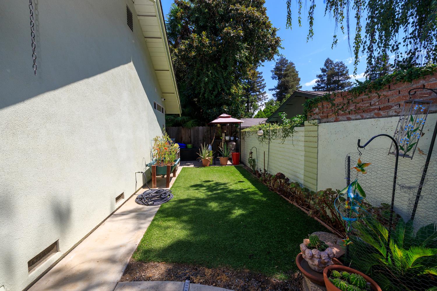 404 W Rumble Rd, Modesto, CA 95350