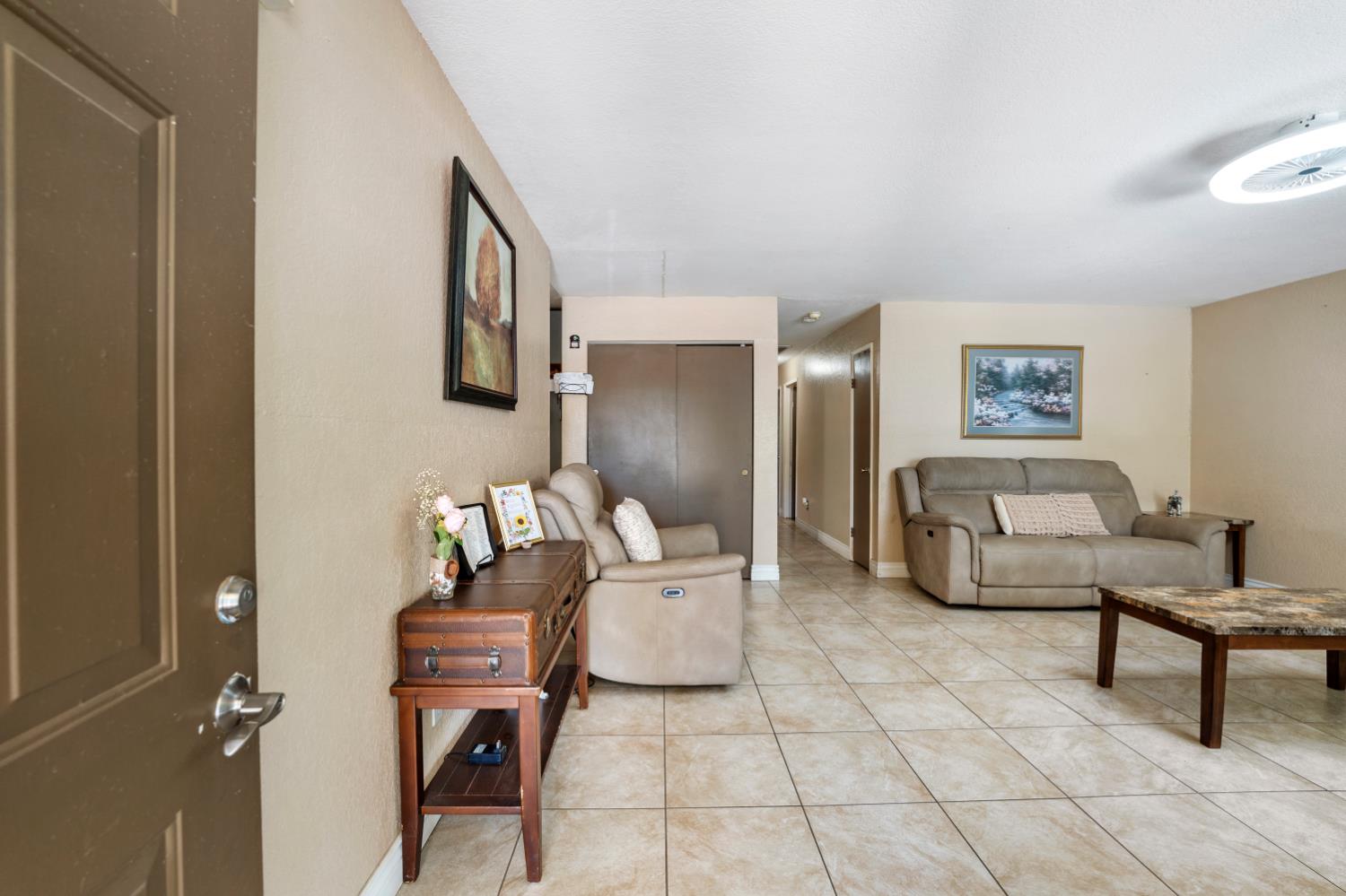 216 Barros St, Patterson, CA 95363