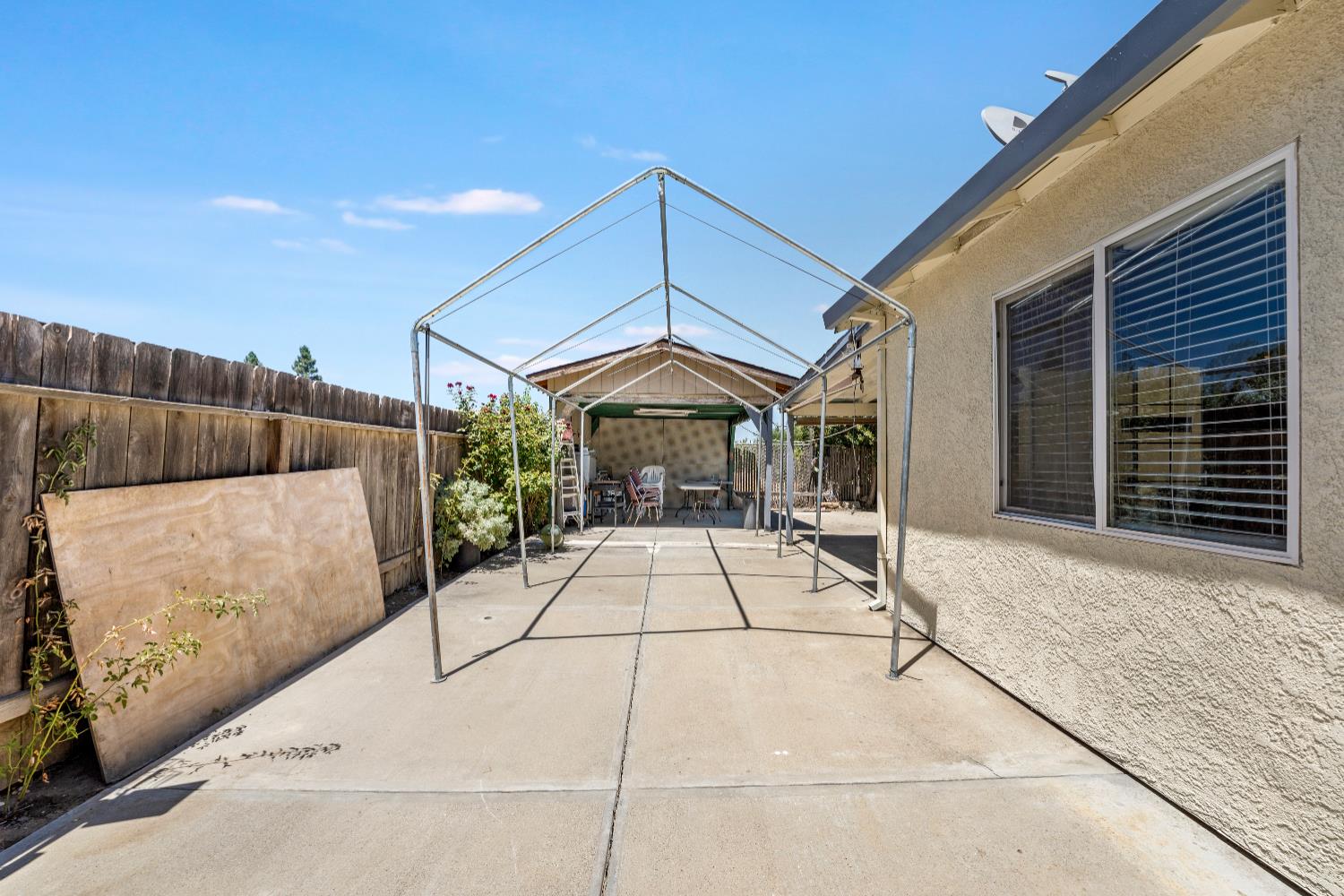 216 Barros St, Patterson, CA 95363