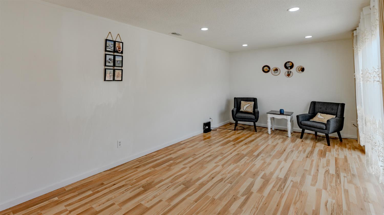 1601 Carnation Ct, Modesto, CA 95355