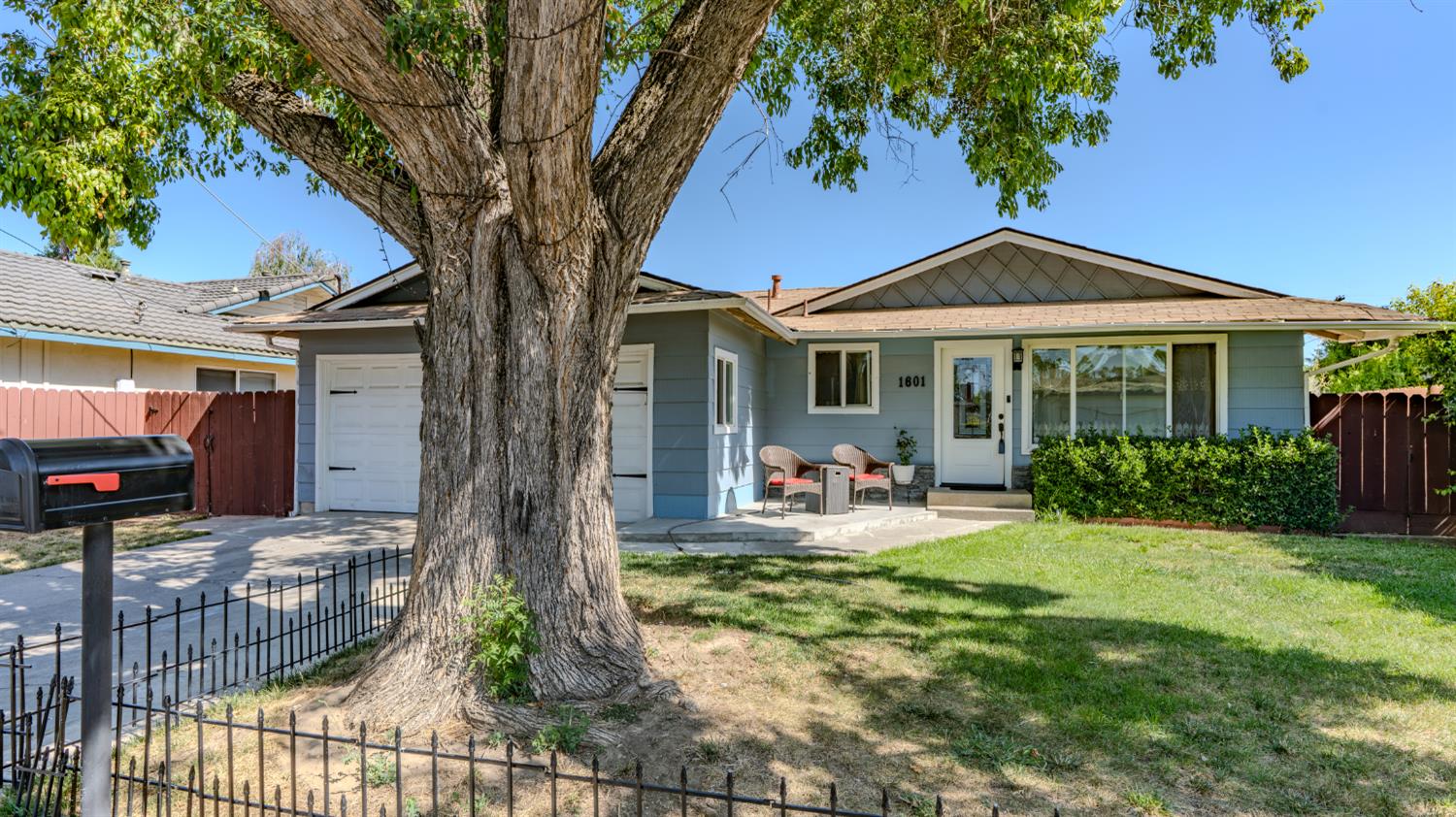 1601 Carnation Ct, Modesto, CA 95355