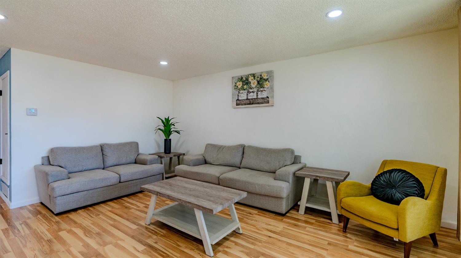1601 Carnation Ct, Modesto, CA 95355