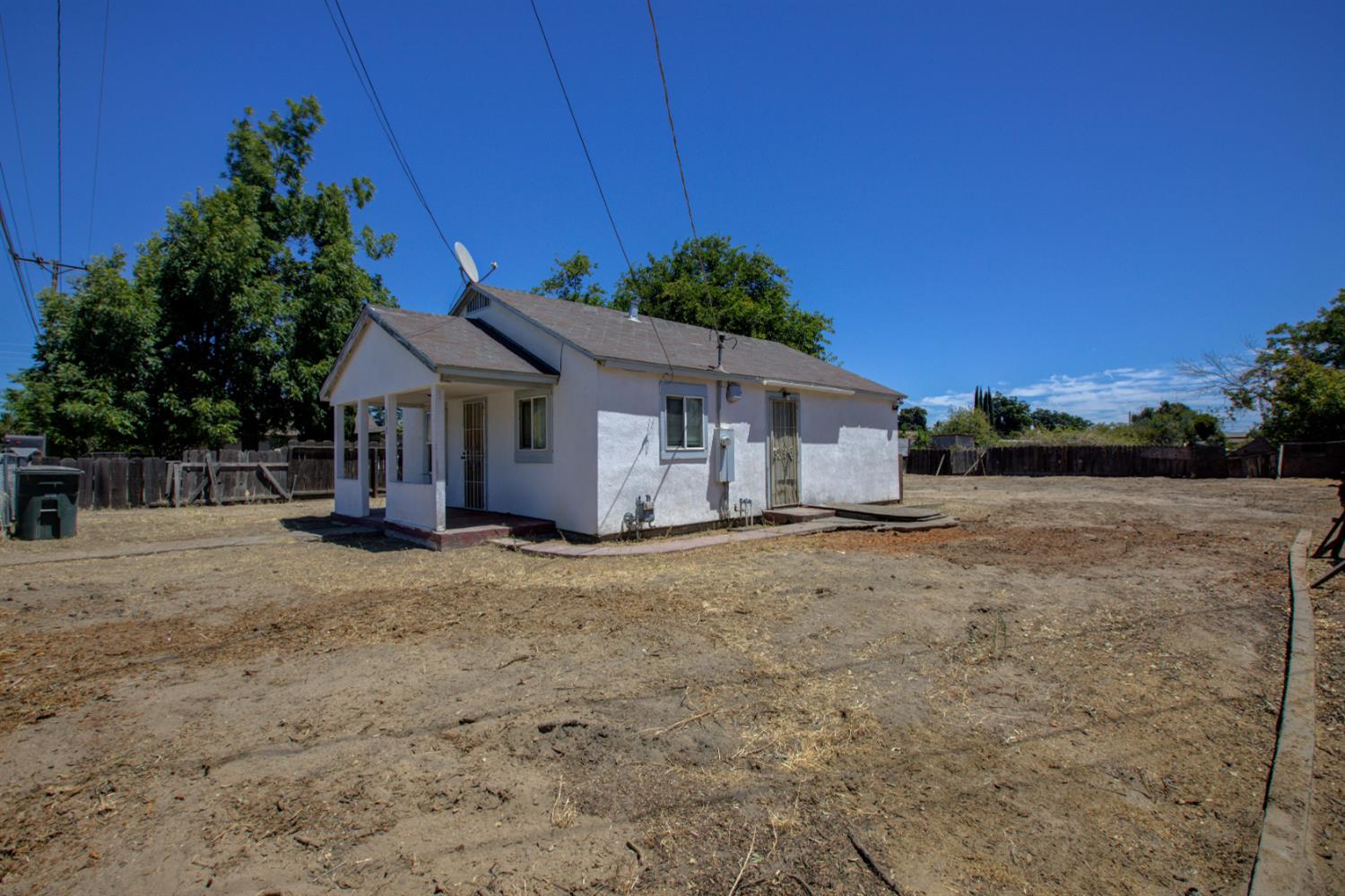 1720 Vernon Ave, Modesto, CA 95351