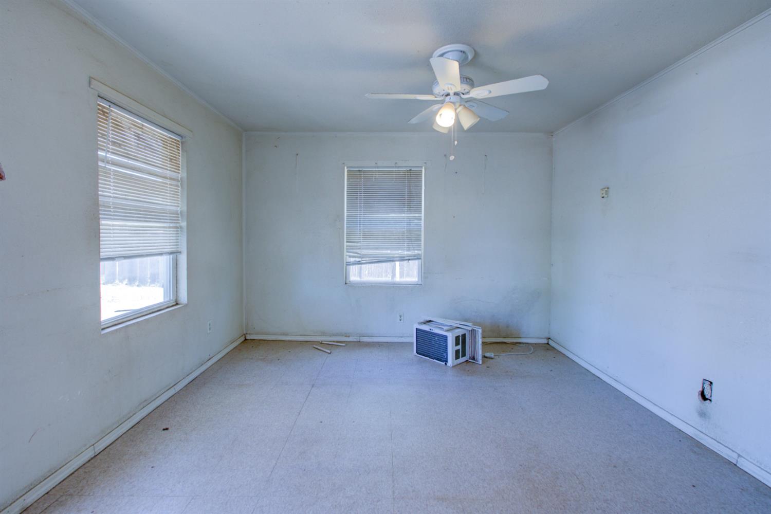 1720 Vernon Ave, Modesto, CA 95351