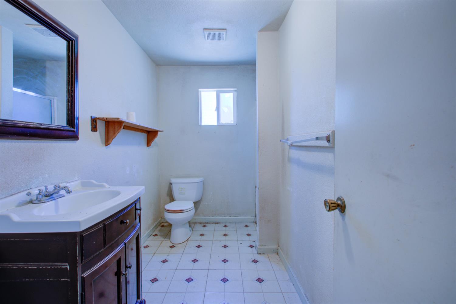 1720 Vernon Ave, Modesto, CA 95351