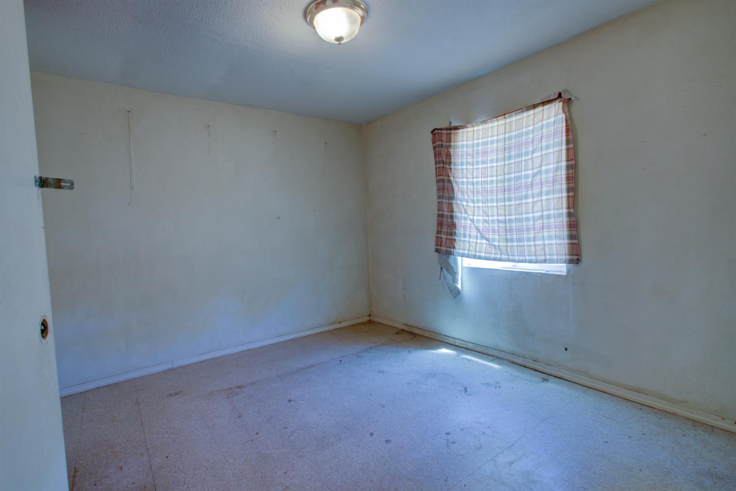 1720 Vernon Ave, Modesto, CA 95351
