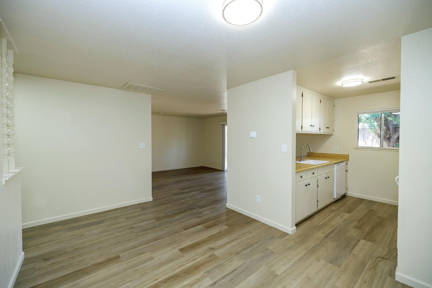 605 607 Fort Sumpter Dr, Modesto, CA 95354