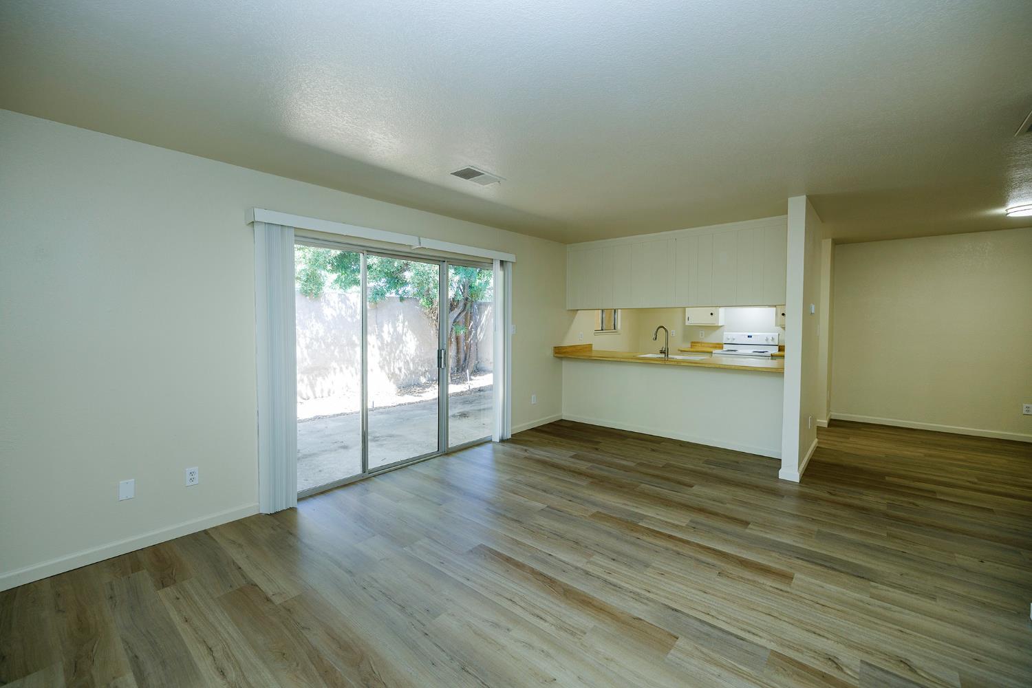 605 607 Fort Sumpter Dr, Modesto, CA 95354