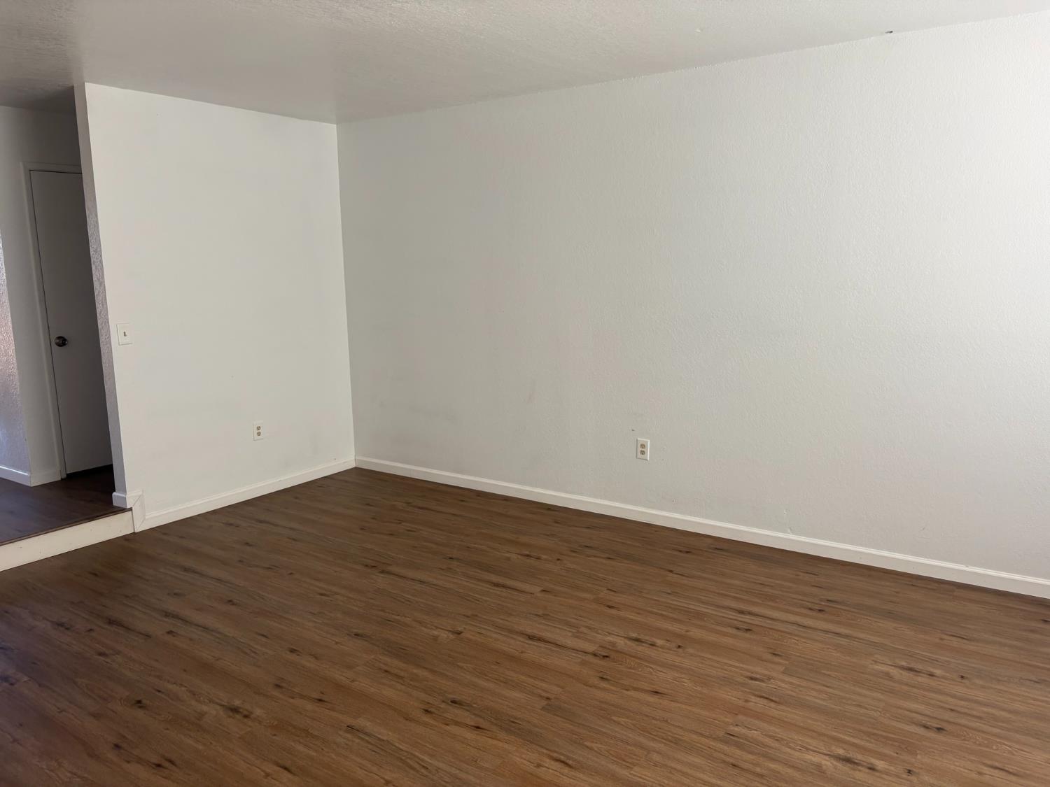 1272 Eastridge Pl, Manteca, CA 95336