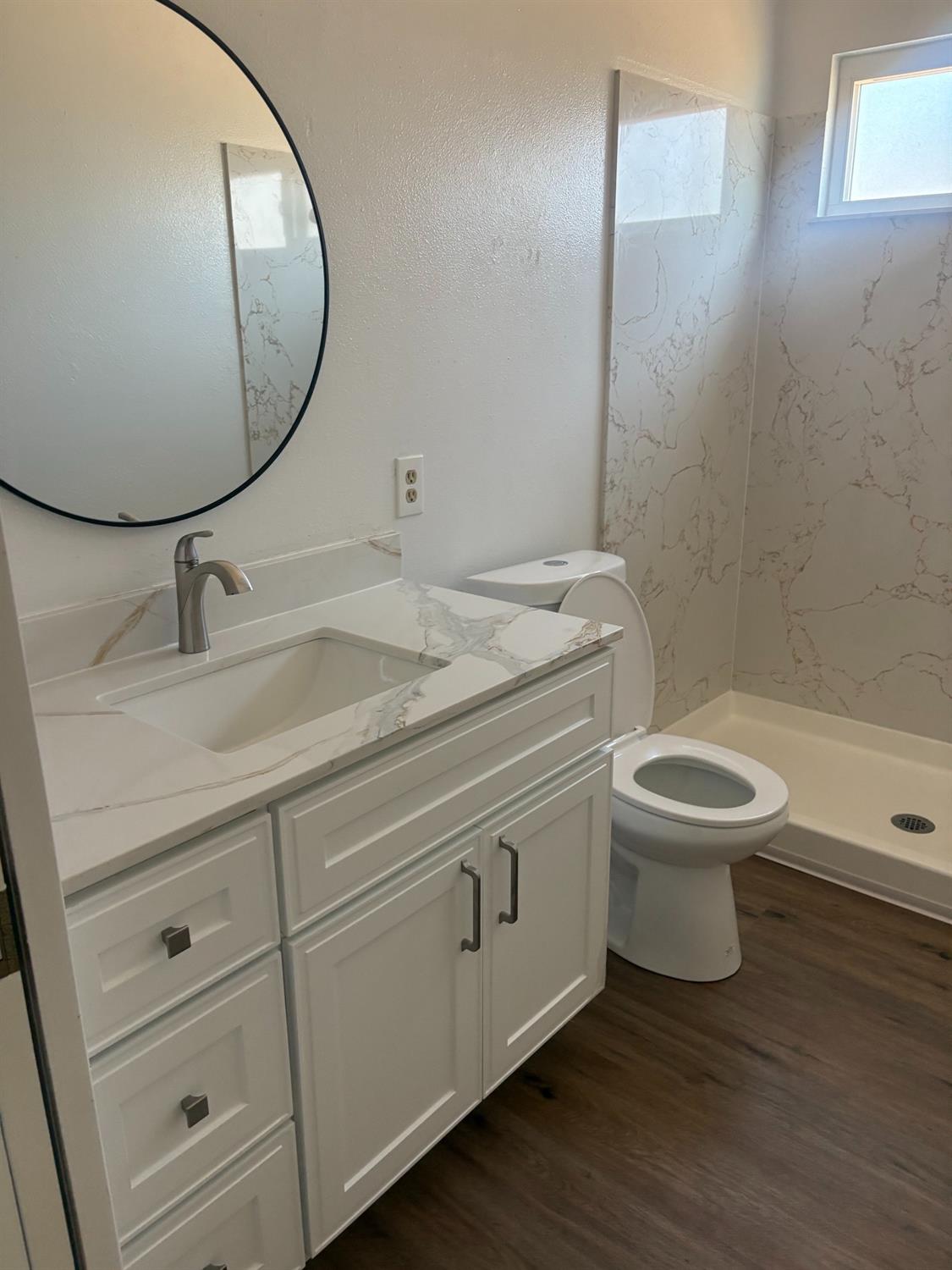 1272 Eastridge Pl, Manteca, CA 95336