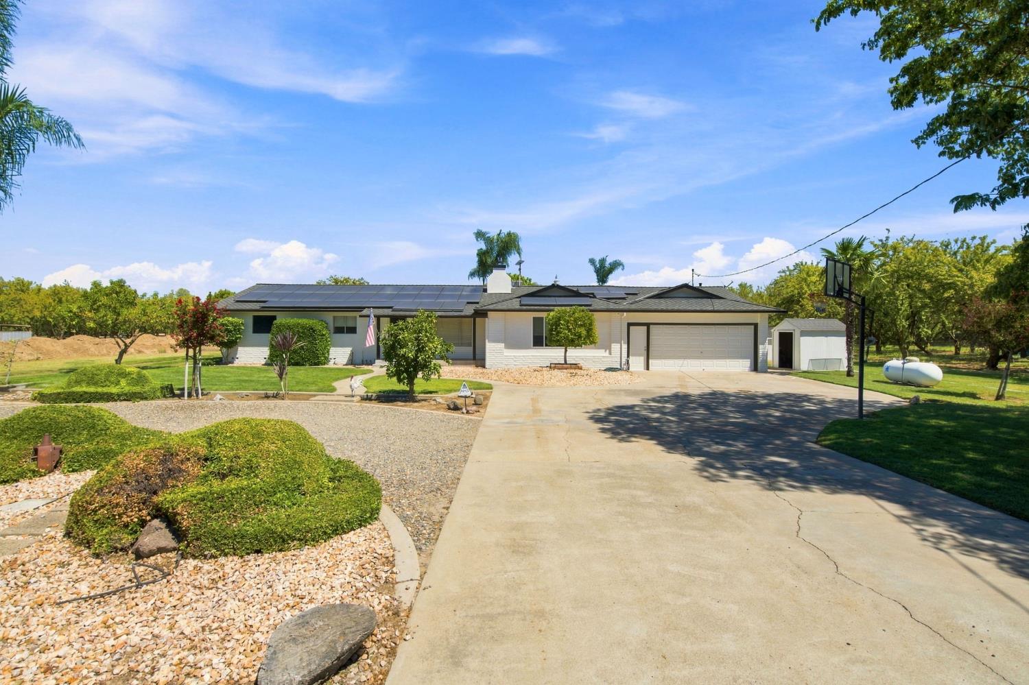 11063 Southland Rd, Manteca, CA 95336