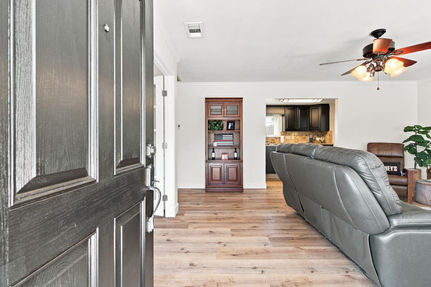 11063 Southland Rd, Manteca, CA 95336