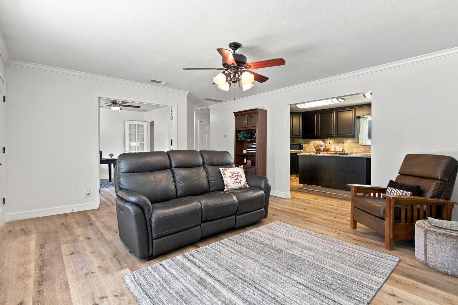 11063 Southland Rd, Manteca, CA 95336