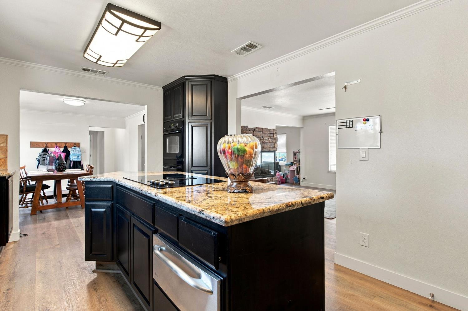 11063 Southland Rd, Manteca, CA 95336
