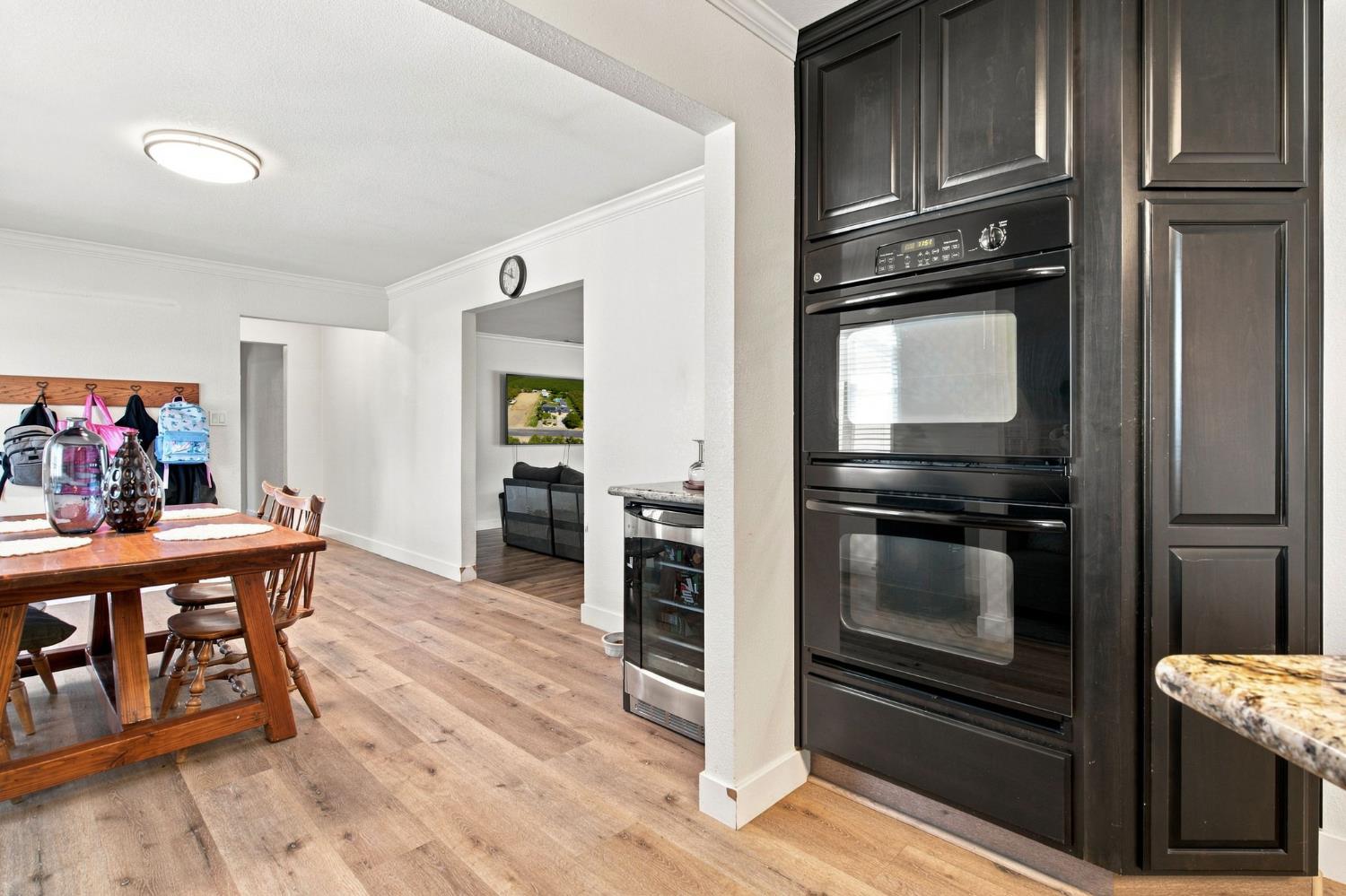 11063 Southland Rd, Manteca, CA 95336