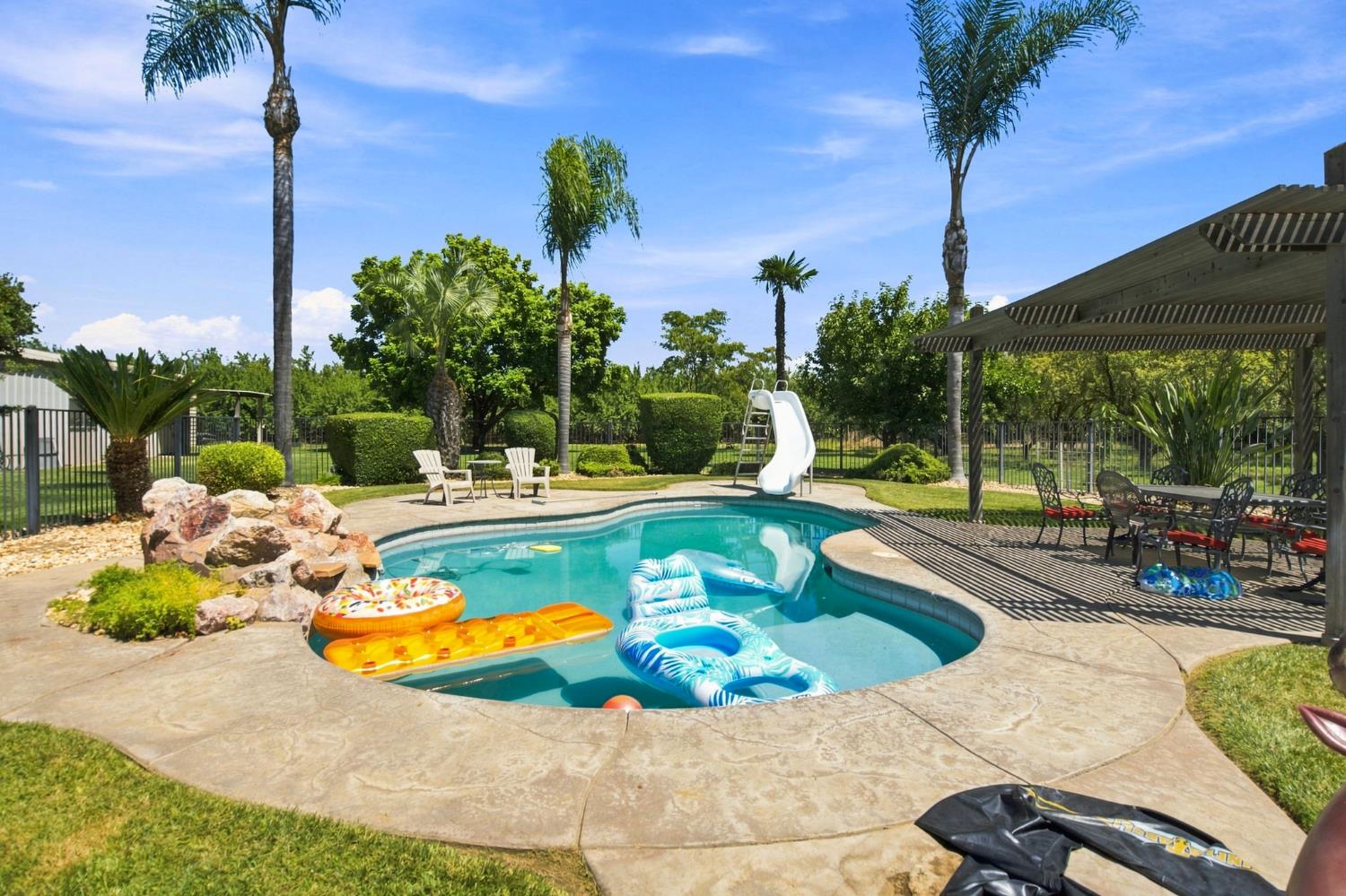 11063 Southland Rd, Manteca, CA 95336