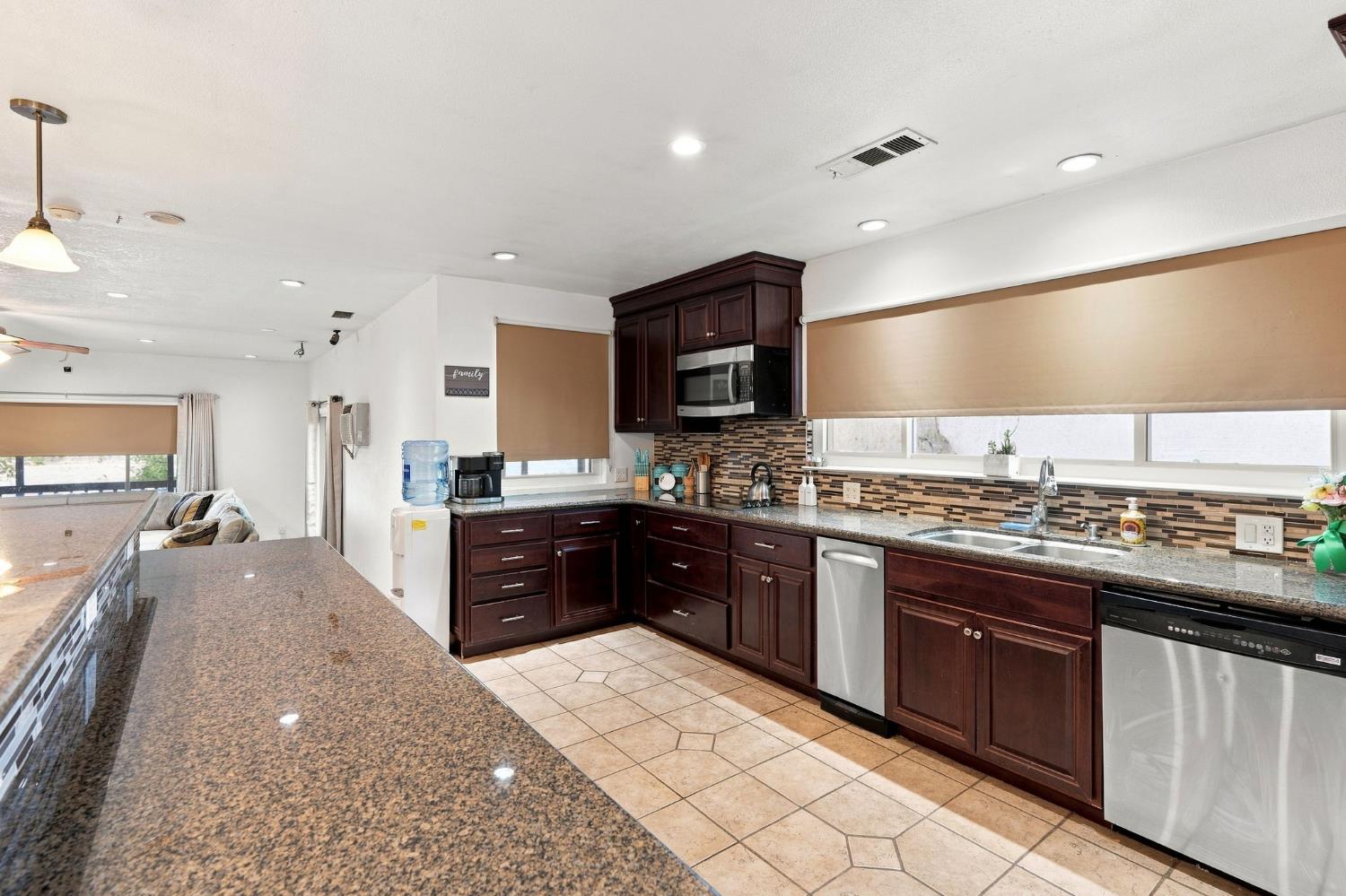 39874 Lilley Mountain Dr, Coarsegold, CA 93614