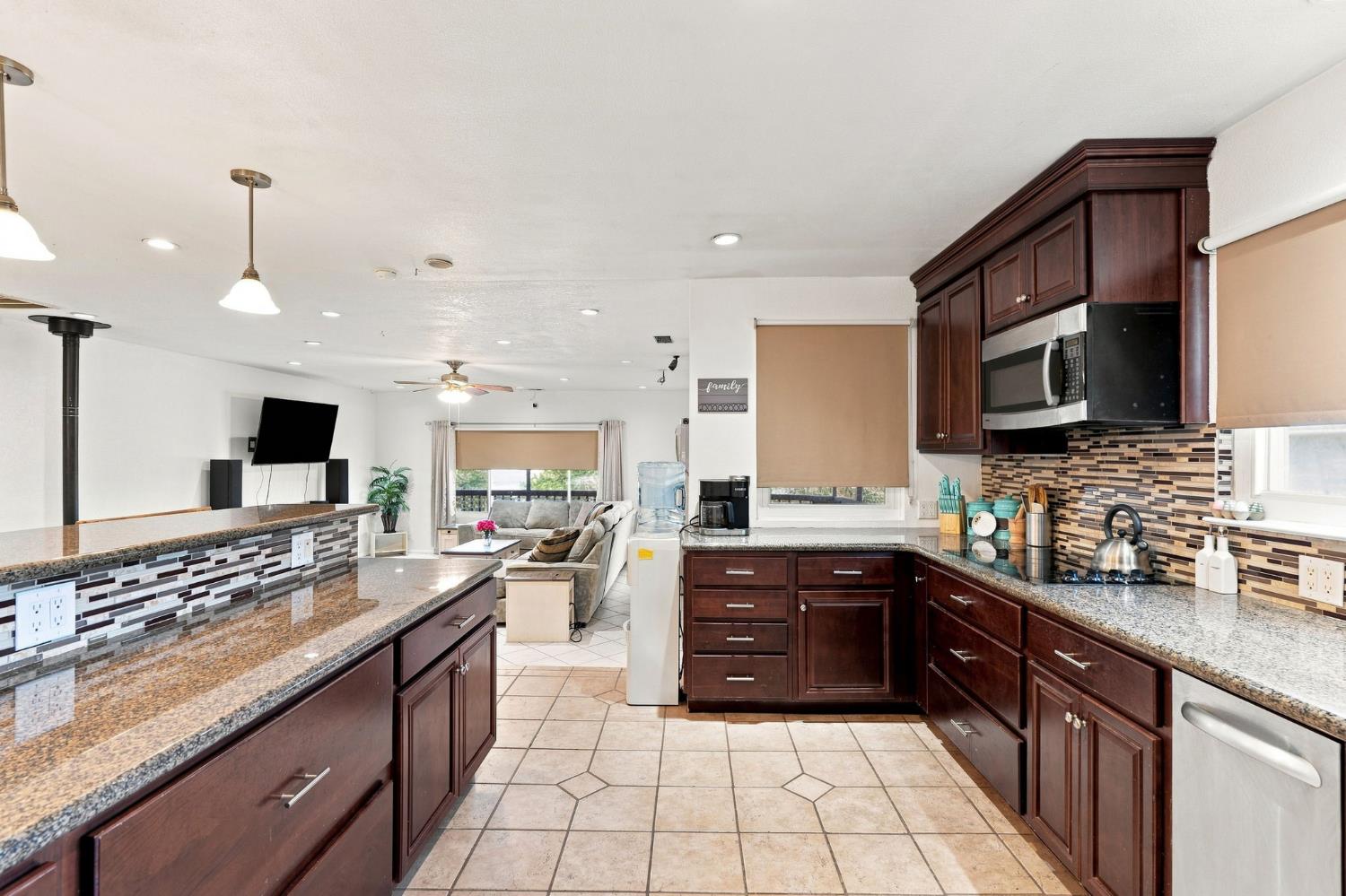 39874 Lilley Mountain Dr, Coarsegold, CA 93614