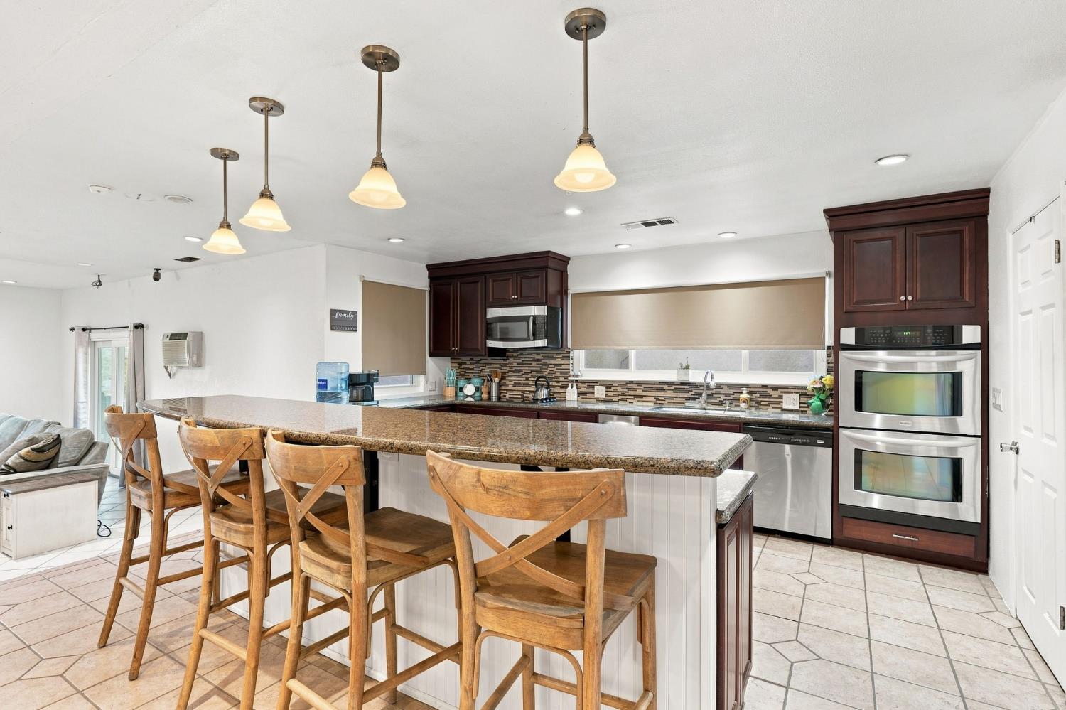 39874 Lilley Mountain Dr, Coarsegold, CA 93614