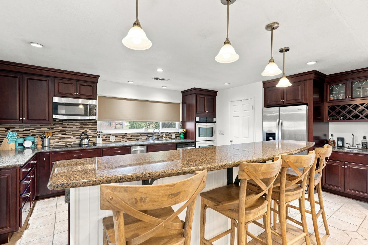 39874 Lilley Mountain Dr, Coarsegold, CA 93614