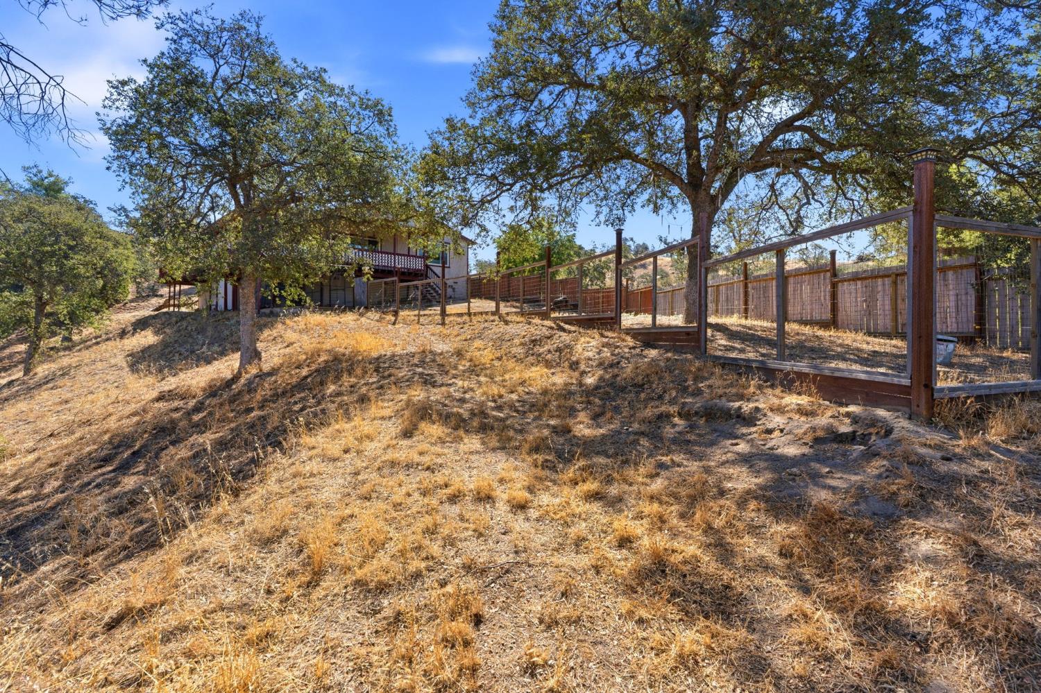 39874 Lilley Mountain Dr, Coarsegold, CA 93614