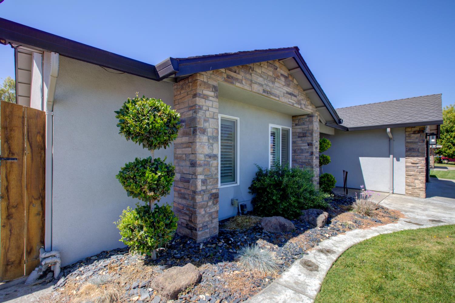 19781 1st St, Hilmar, CA 95324