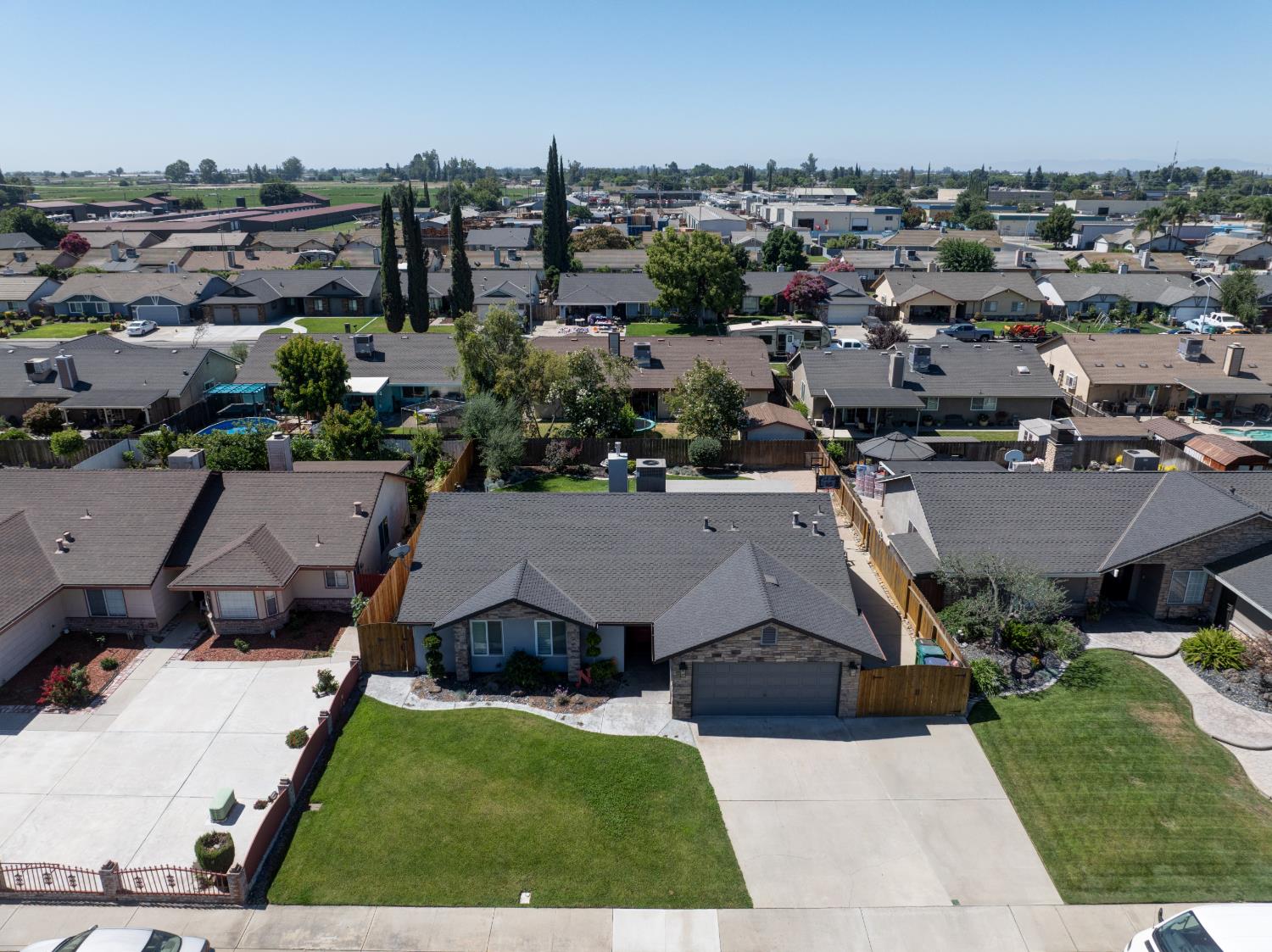 19781 1st St, Hilmar, CA 95324