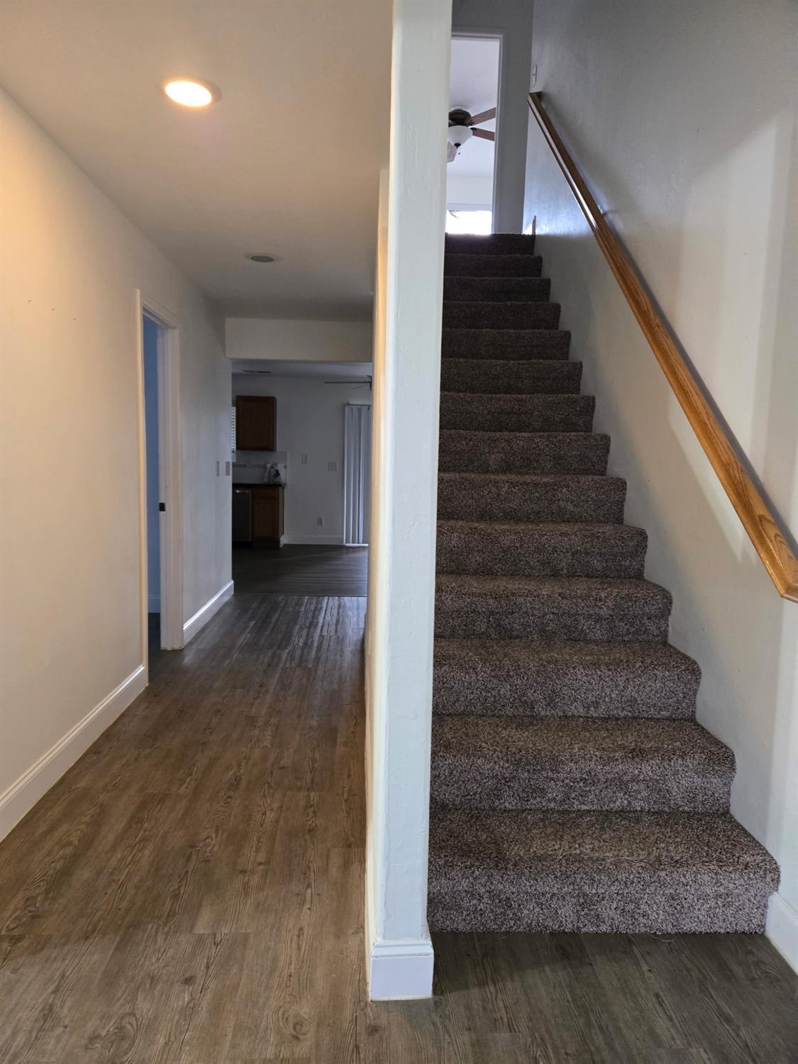 2851 W Sedona Ave, Visalia, CA 93291