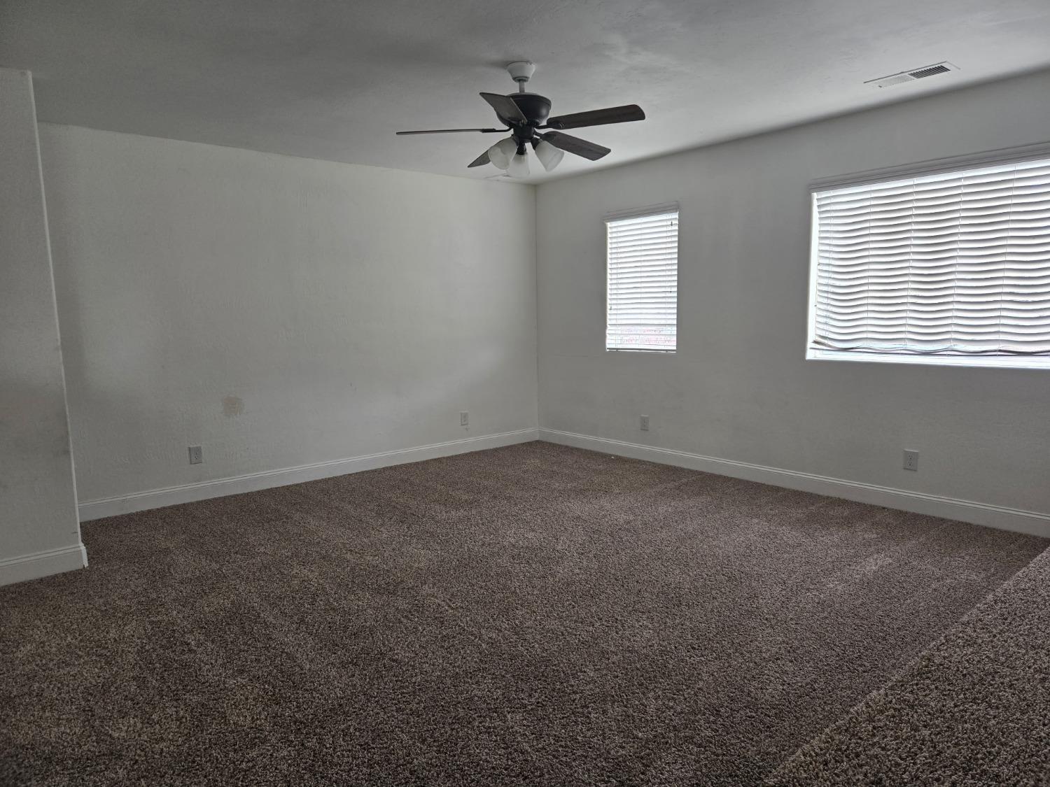 2851 W Sedona Ave, Visalia, CA 93291
