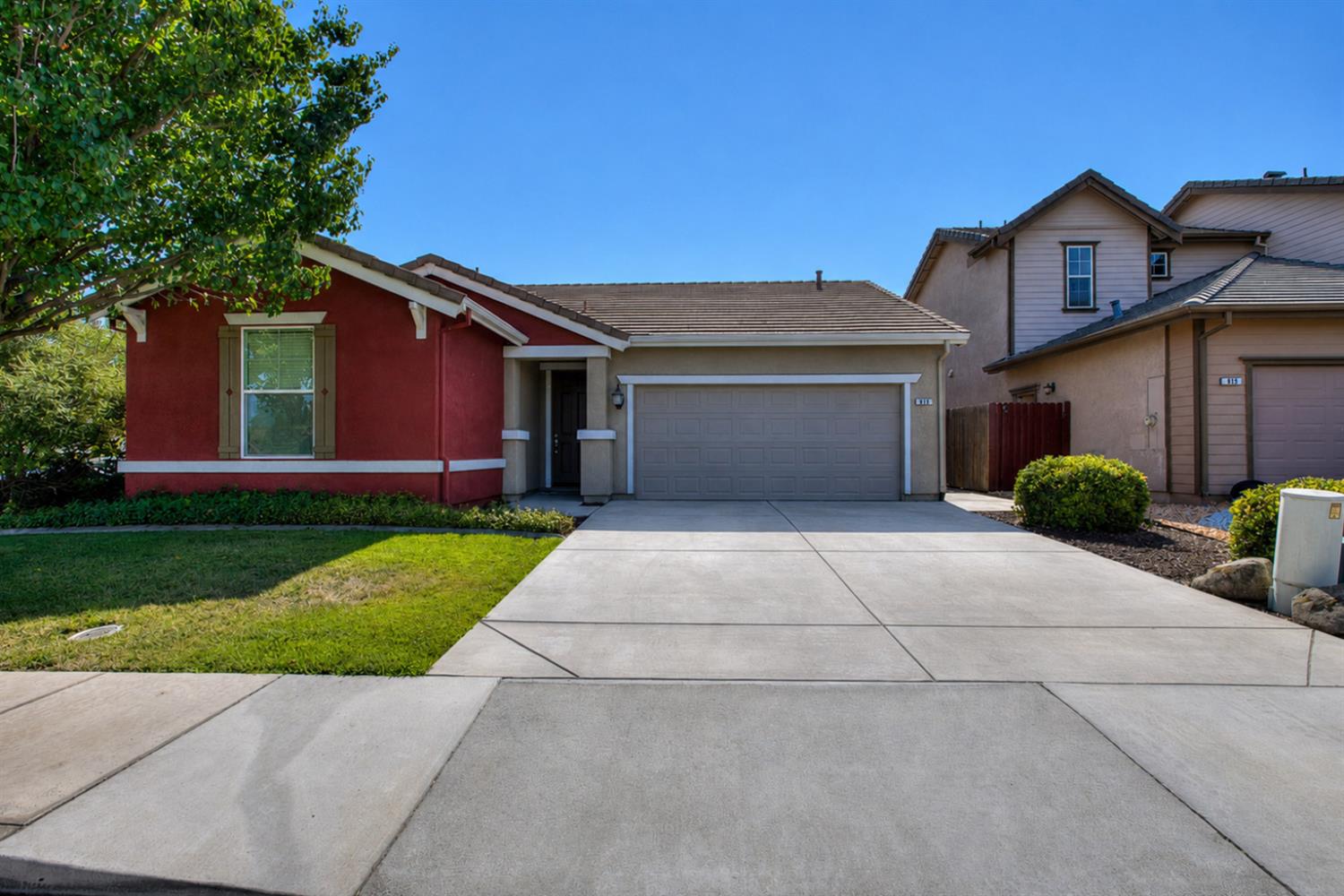 900 Barrington Ave, Newman, CA 95360