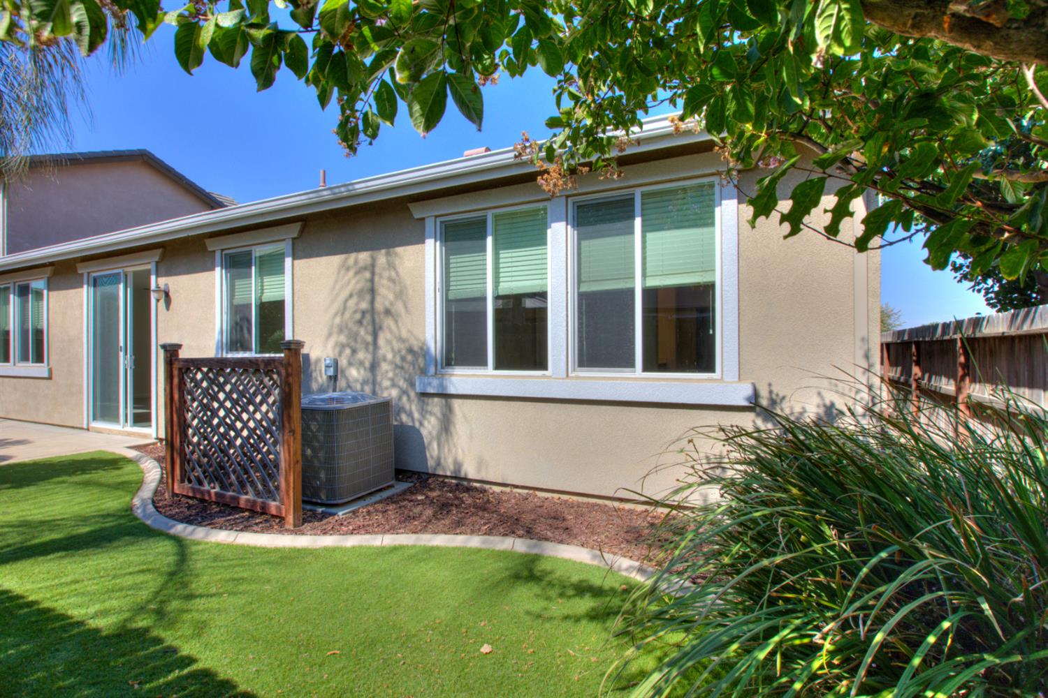 900 Barrington Ave, Newman, CA 95360