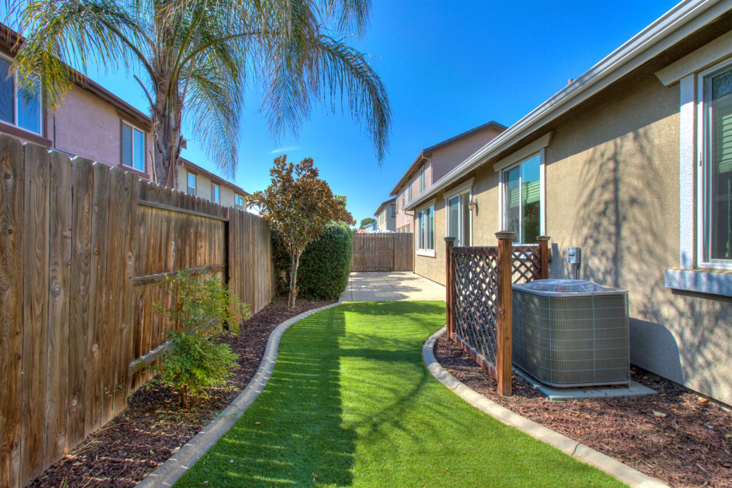 900 Barrington Ave, Newman, CA 95360