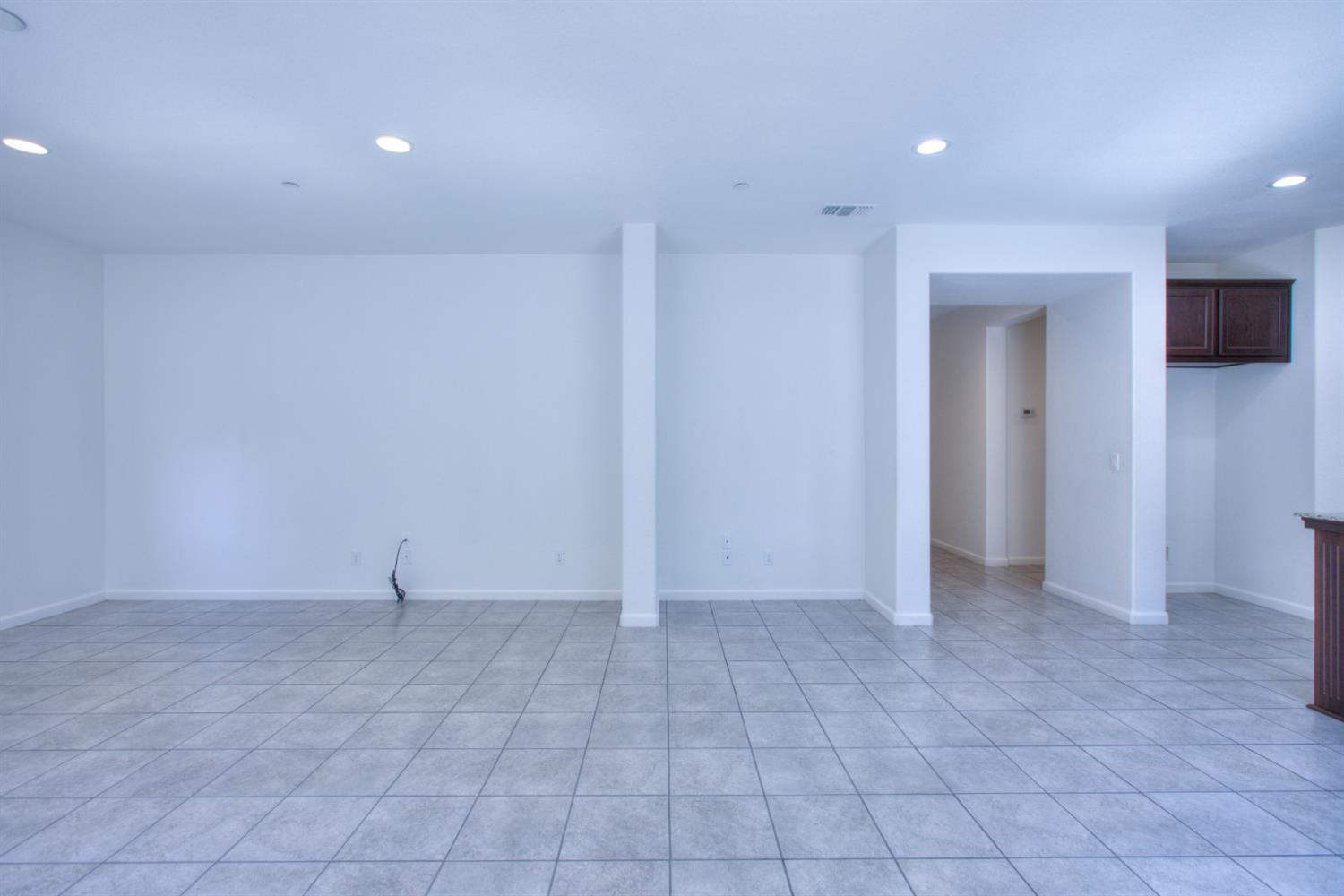 900 Barrington Ave, Newman, CA 95360
