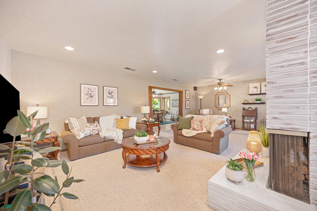 724 Vera Ave, Ripon, CA 95366