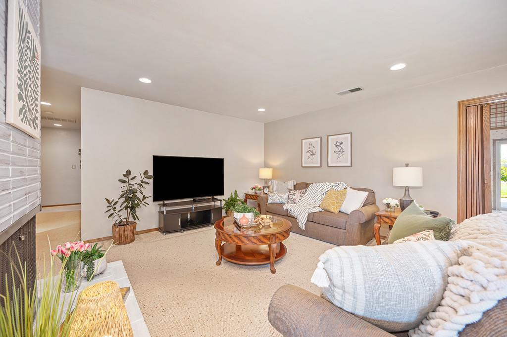 724 Vera Ave, Ripon, CA 95366