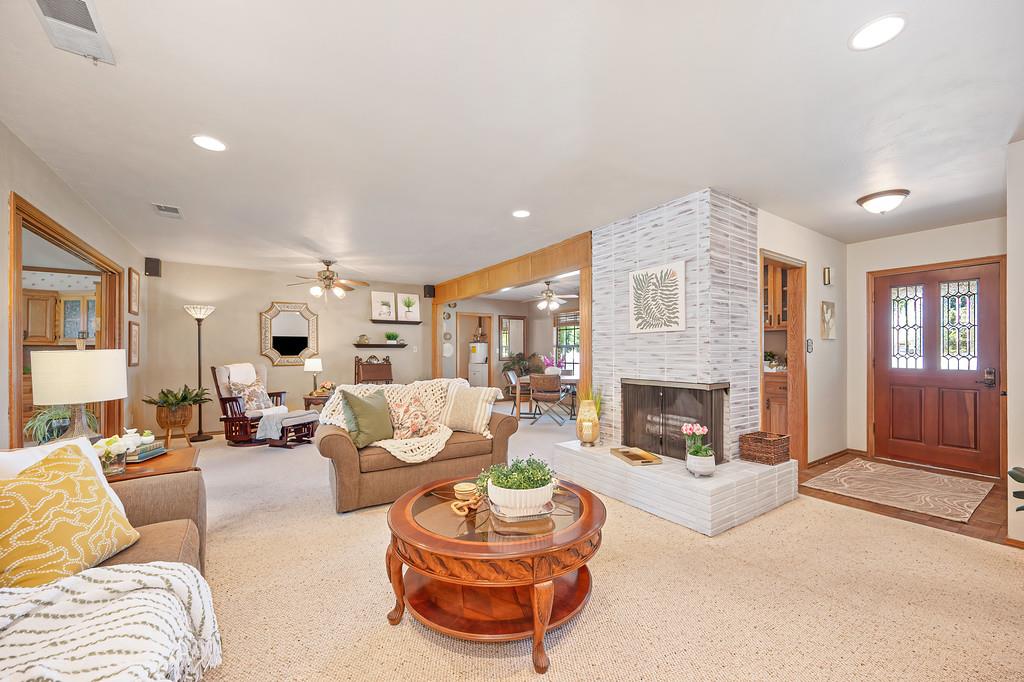 724 Vera Ave, Ripon, CA 95366