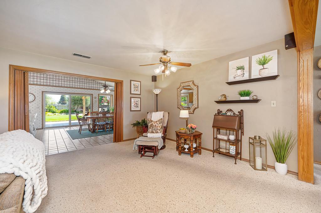 724 Vera Ave, Ripon, CA 95366