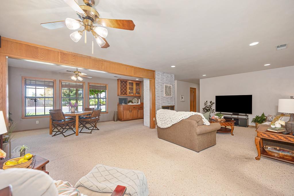 724 Vera Ave, Ripon, CA 95366