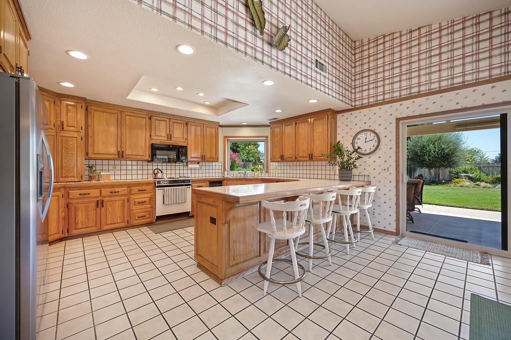 724 Vera Ave, Ripon, CA 95366