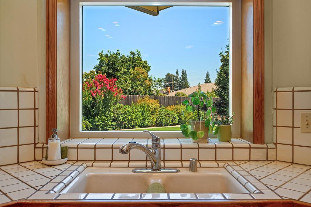 724 Vera Ave, Ripon, CA 95366