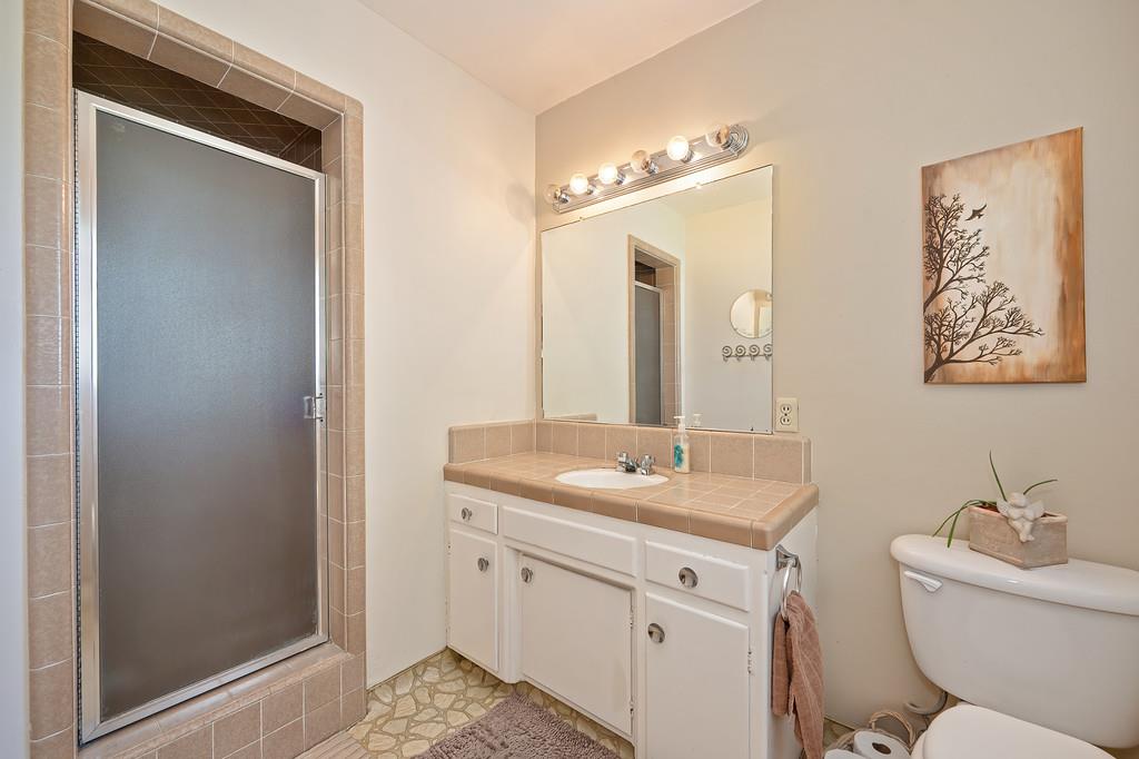 724 Vera Ave, Ripon, CA 95366
