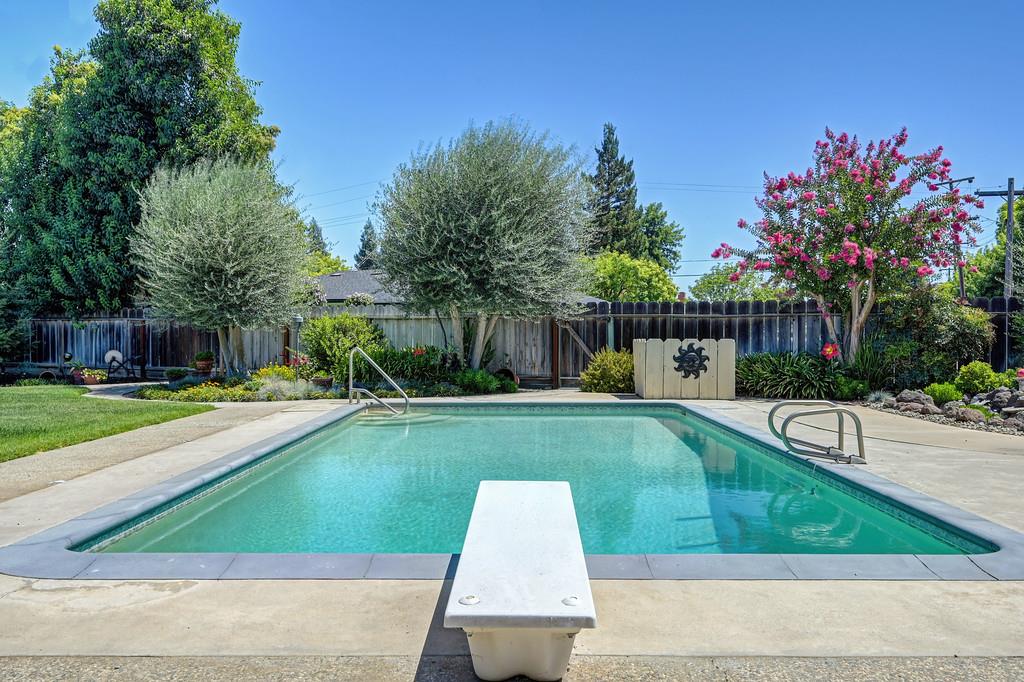 724 Vera Ave, Ripon, CA 95366