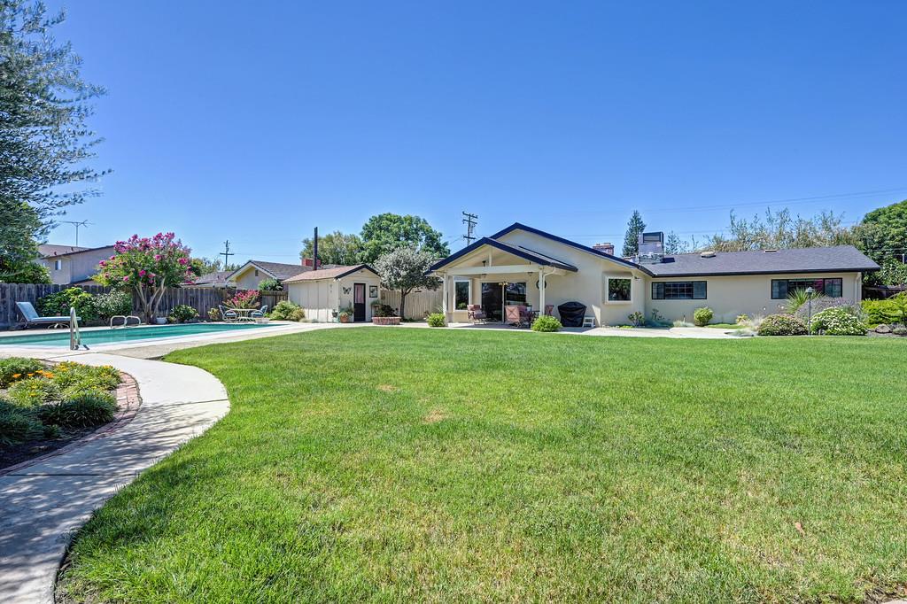 724 Vera Ave, Ripon, CA 95366