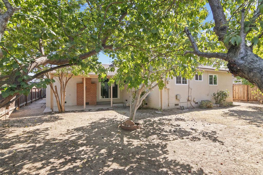 335 Jason St, Manteca, CA 95336