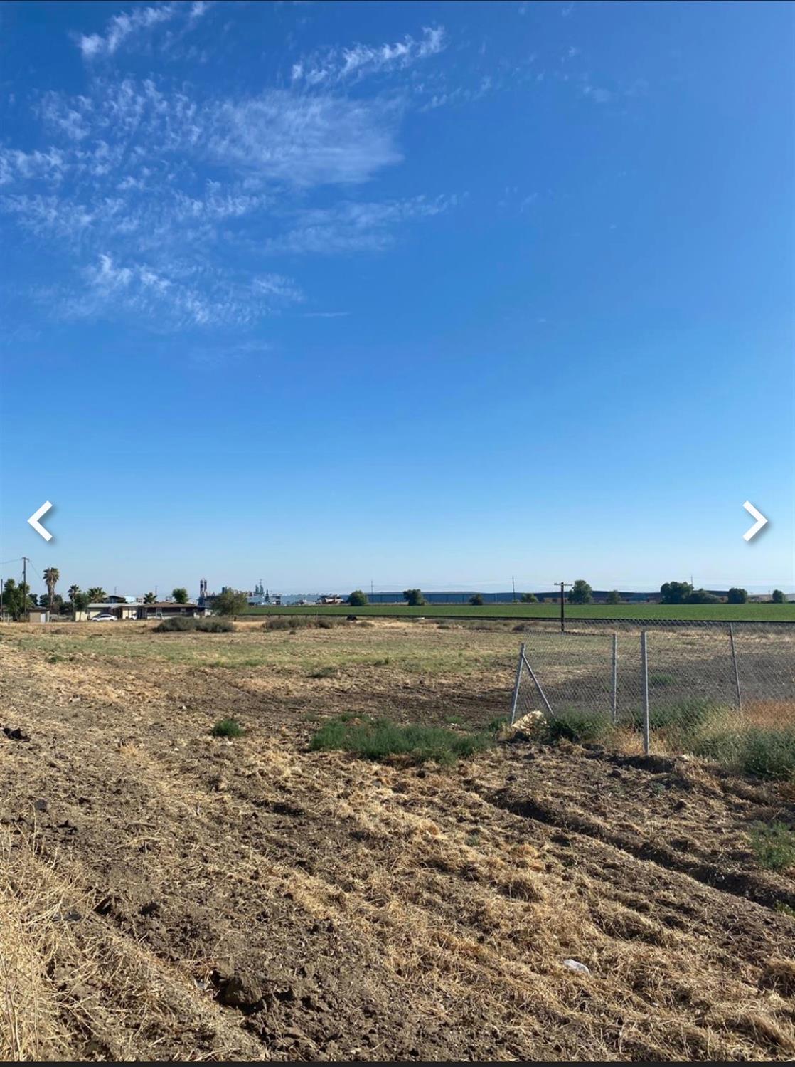 2206 N St, Firebaugh, CA 93622
